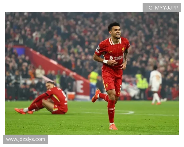 足球球星个人标志解析与影响力探讨：从招牌到全球偶像的成长轨迹